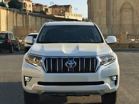 Toyota Land Cruiser Prado 2021