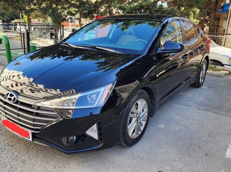 Hyundai Elantra 2019