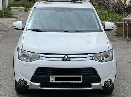 Mitsubishi Outlander 2014