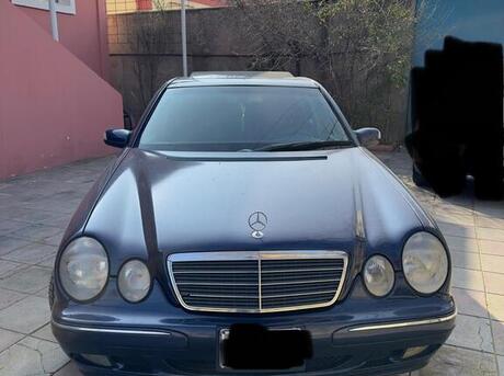 Mercedes E 240 2000