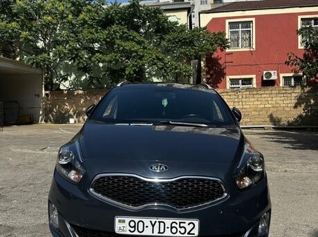 Kia Carens
