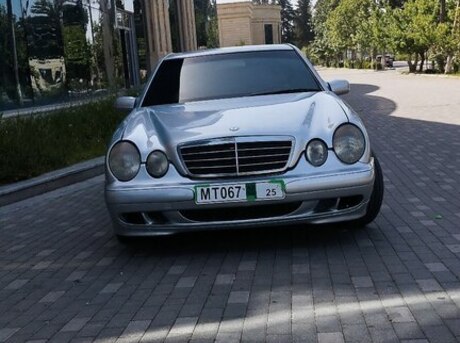 Mercedes E 220 d 1999