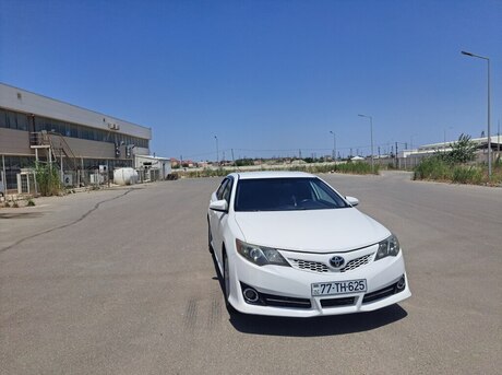 Toyota Camry 2011