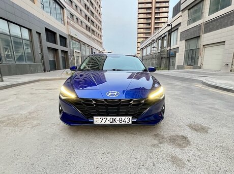Hyundai Elantra 2022