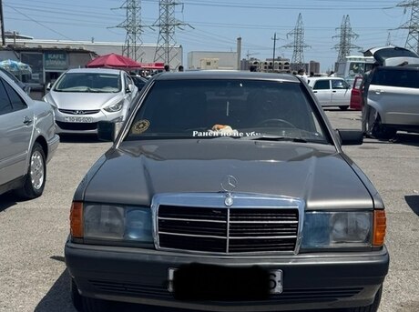Mercedes 190 1990