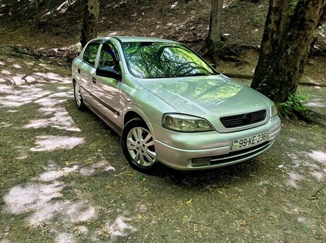 Opel Astra 2001