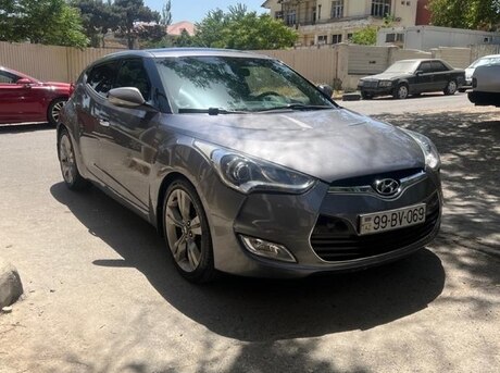 Hyundai Veloster 2012