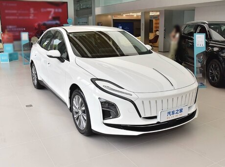Hongqi E-QM5