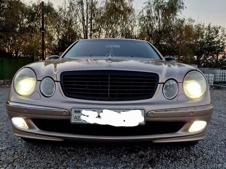 Mercedes E 220 d 2003
