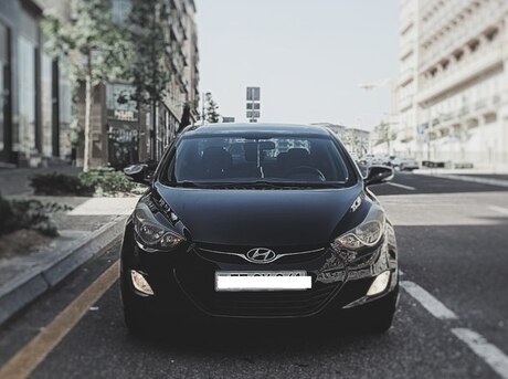 Hyundai Elantra 2011