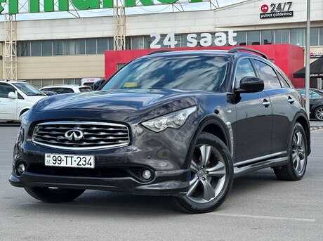 Infiniti FX35 2011
