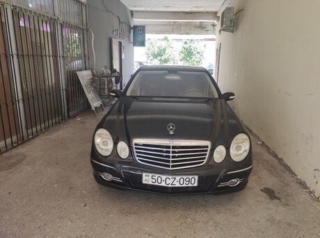 Mercedes E 240 2003