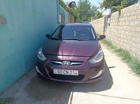 Hyundai Accent 2011