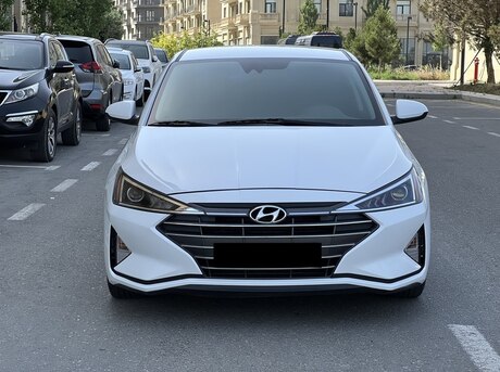 Hyundai Elantra 2020
