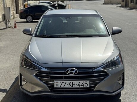 Hyundai Elantra 2020