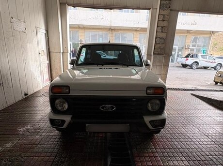 LADA (VAZ) Niva 2013