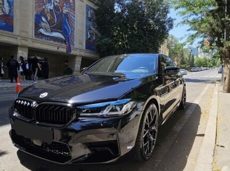 BMW 530e