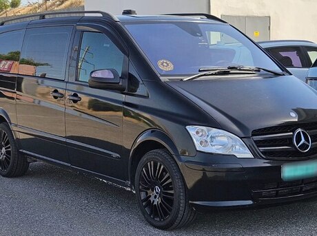 Mercedes Viano 2011