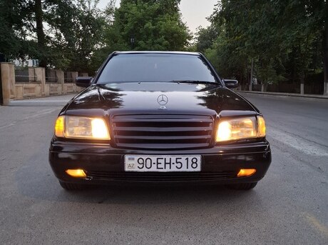Mercedes C 180