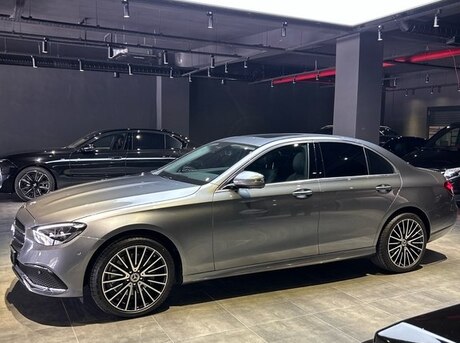 Mercedes E 300