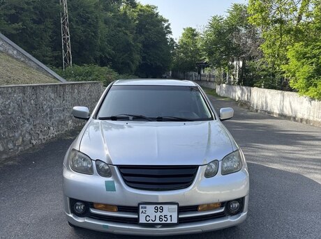 Mitsubishi Airtrek 2002