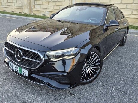 Mercedes E 300 e