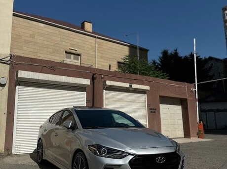 Hyundai Elantra 2018