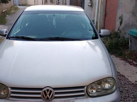 Volkswagen Golf 2000