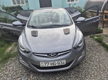 Hyundai Elantra 2015