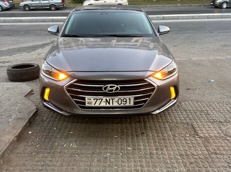 Hyundai Elantra 2017