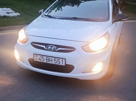 Hyundai Accent 2013