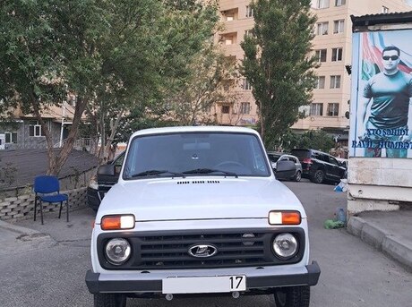 LADA (VAZ) Niva 2013