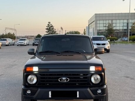 LADA (VAZ) Niva 2023