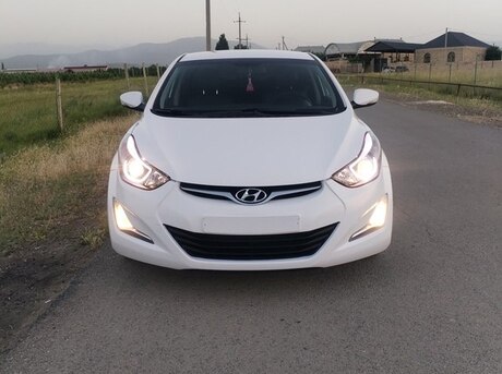 Hyundai Elantra 2015