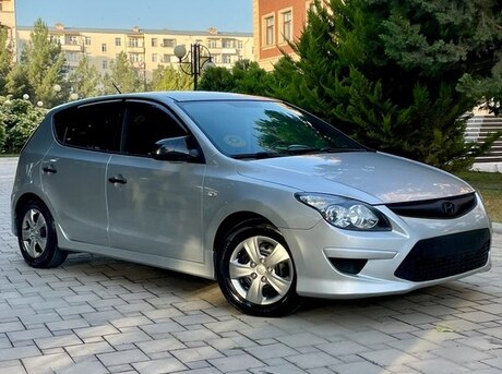 Hyundai i30 2011