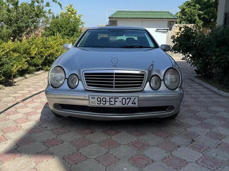 Mercedes  2001