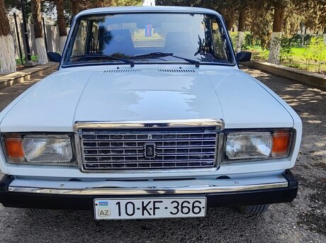 LADA (VAZ) 2107 2001