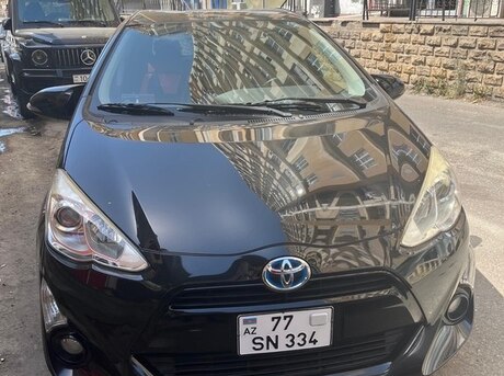 Toyota Aqua 2015