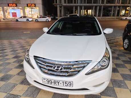 Hyundai Sonata 2010