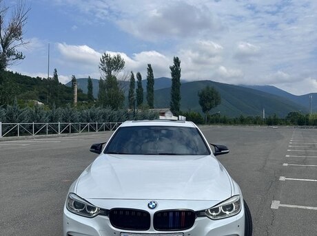 BMW 328 2014