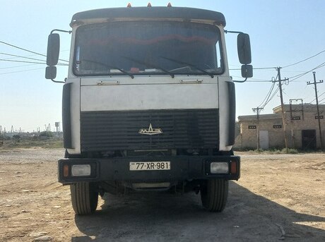 MAZ 642208