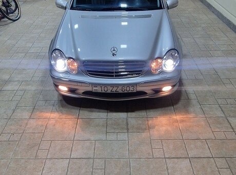 Mercedes C 32 AMG 2001