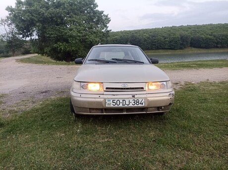 LADA (VAZ) 2111 2000