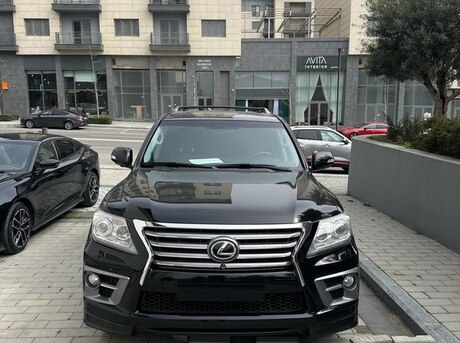 Lexus LX 570 2011
