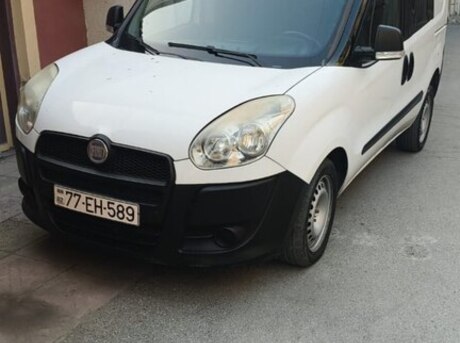 Fiat Doblo 2012