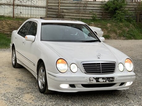Mercedes E 270 2001