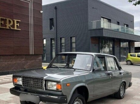 LADA (VAZ) 2107 2011