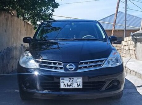 Nissan Tiida 2011