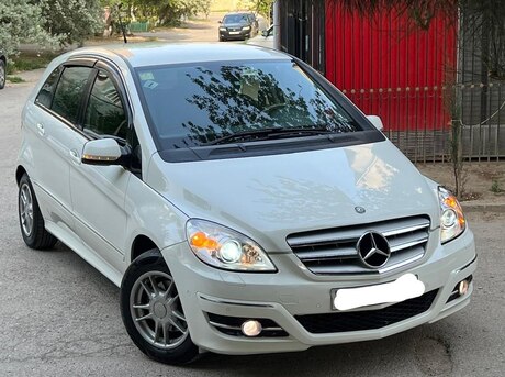 Mercedes B 170 2009