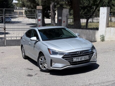 Hyundai Elantra 2019
